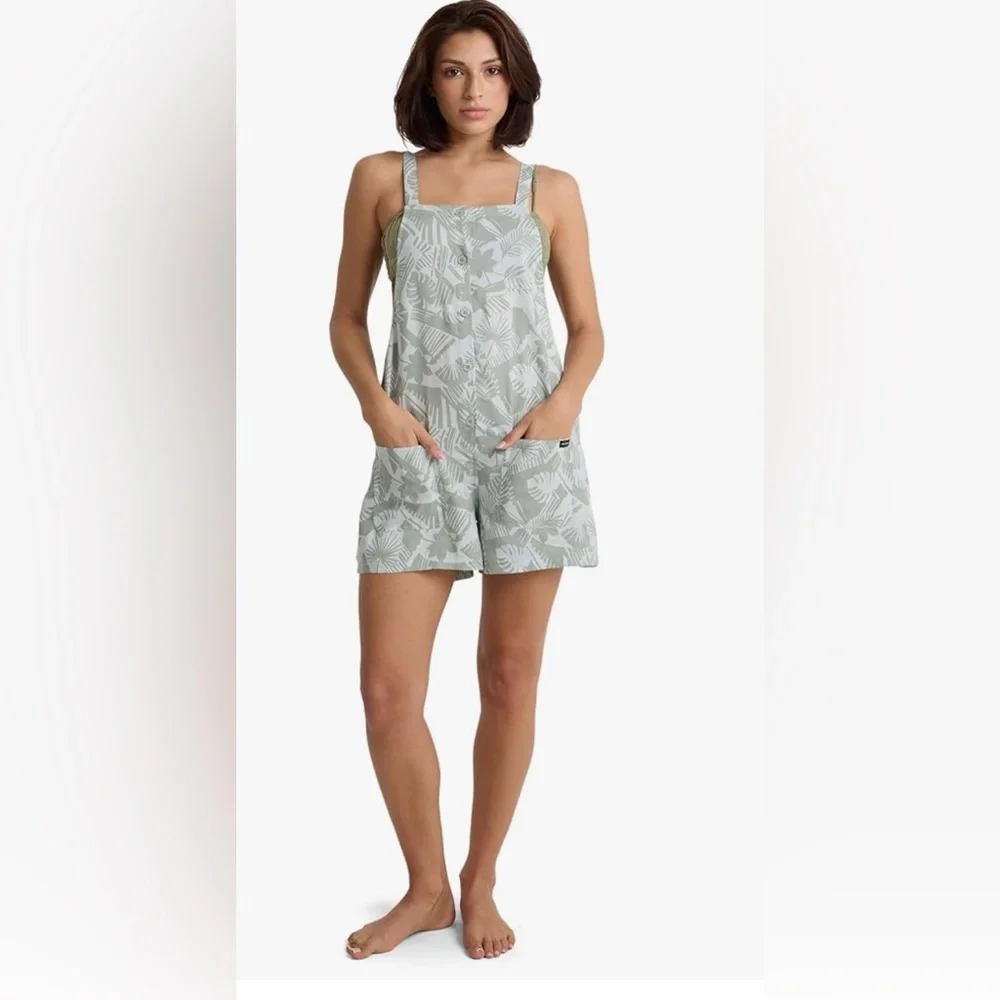Volcom Women's Litehearted sea green‎ multi Printed Romper size XS brand new